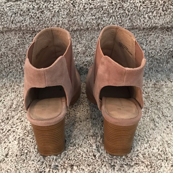 Anthropologie Opened-toed Bootie - Picture 2 of 4